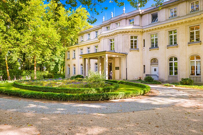 Immobilienbewertung Wannsee — Marktwertermittlung für Wasserimmobilien, Villen und Bootshäuser am Großen Wannsee