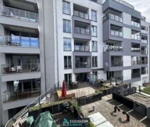 Blick auf das Vorderhaus