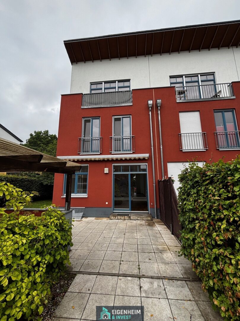 Hausansicht Garten