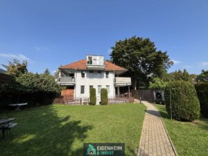 Mehrfamilienhaus mit Garten